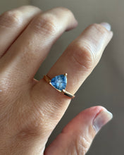 Load image into Gallery viewer, Blue Sapphire Trillion Ring
